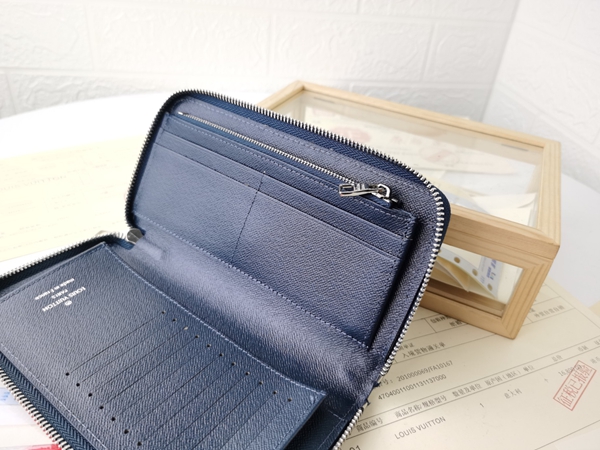 LVコピーウォレット角部分ディテール